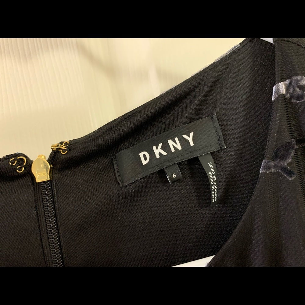 Asymmetrical Stretch Velvet Satin Black Dress Donna Karan - Picture 4 of 9